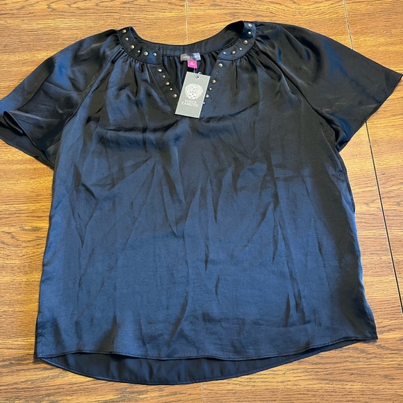 Vince Camuto Top - Picture 2 of 6